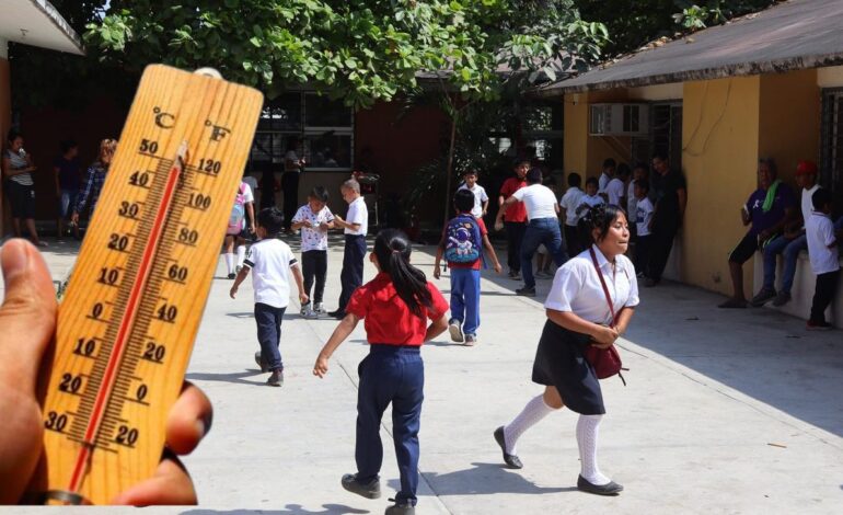  Alumnos en NL saldrán esta semana a las 11:00 de la mañana, por Ola de calor