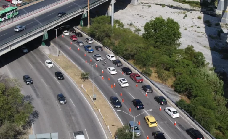 Inicia con atorones viales contraflujo de Guadalupe