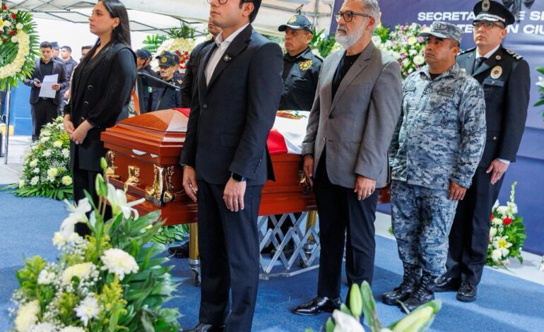 Juárez rinde homenaje a policía caído en cumplimiento de su deber