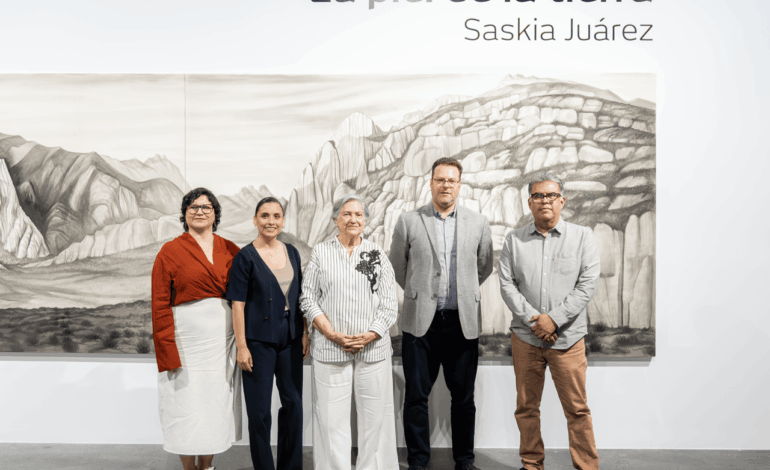 Reúne Saskia Juárez cinco décadas de arte en CONARTE
