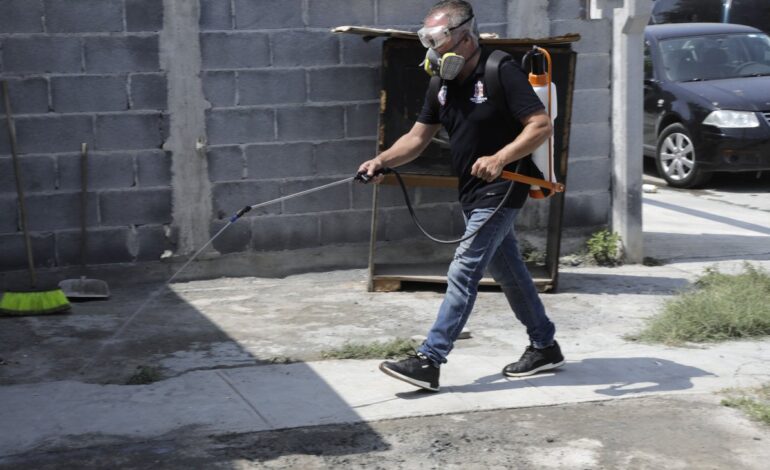 Despliega Escobedo brigadas contra dengue, pulgas y garrapatas