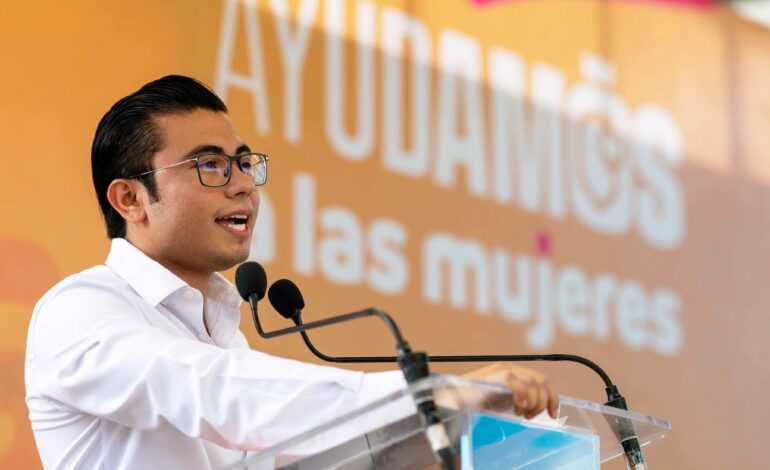  ESTAMOS RECONOCIENDO A QUIENES TODO LOS DÍAS CUIDAN DE NUEVO LEÓN: FÉLIX ARRATIA