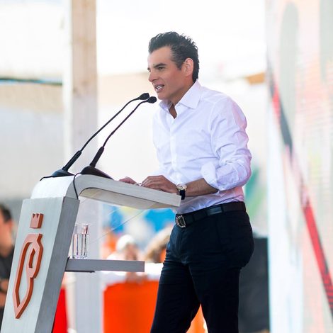  Nuevo León acerca las oportunidades de desarrollo a las comunidades: Mike Flores