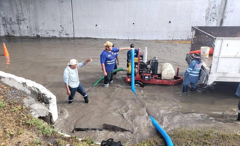  Refuerza Monterrey limpieza de rejillas ante las lluvias