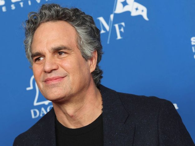 Arremete Mark Ruffalo contra fusión de Paramount y Warner